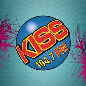 Logotipo de la emisora ​​de radio KTRS 104.7 KISS FM