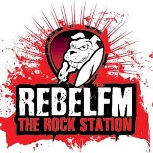 Logotipo de la emisora ​​de radio Rebel FM