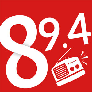 Logotipo de la emisora ​​de radio 89.4 Tamil FM